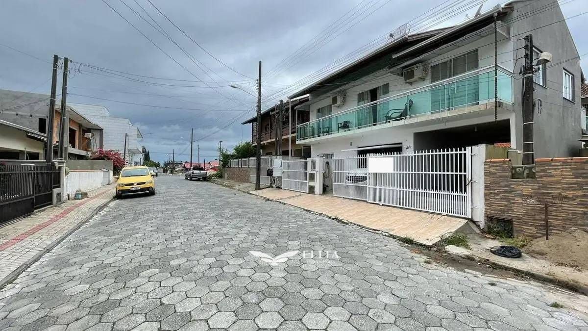 Sobrado a venda em Barra Velha SC