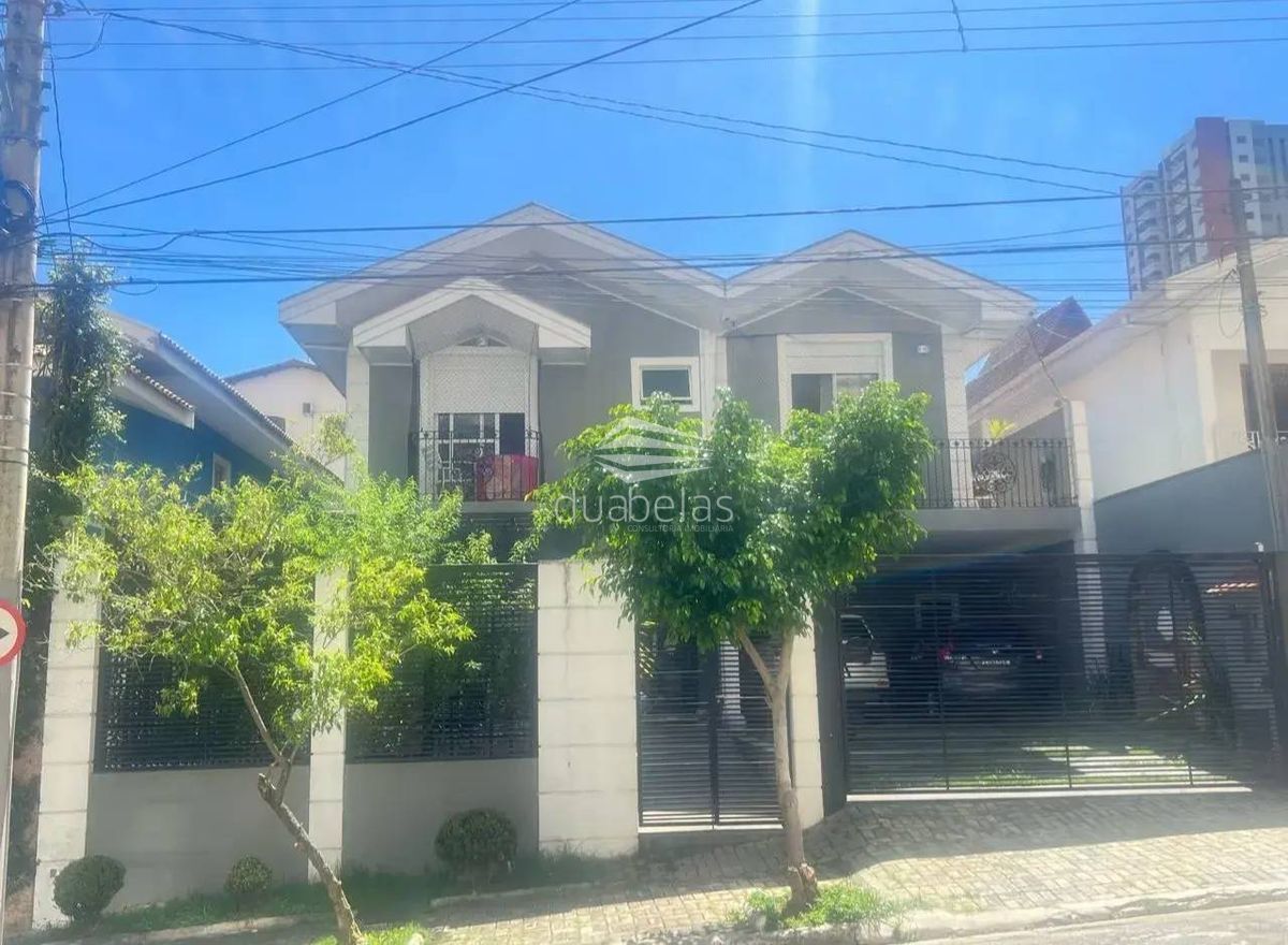 Belíssima Casa à Venda no Jardim Apolo – São José dos Campos - Sobrado em Jardim Apolo II, São José dos Campos - à venda - Duabelas Imobiliária