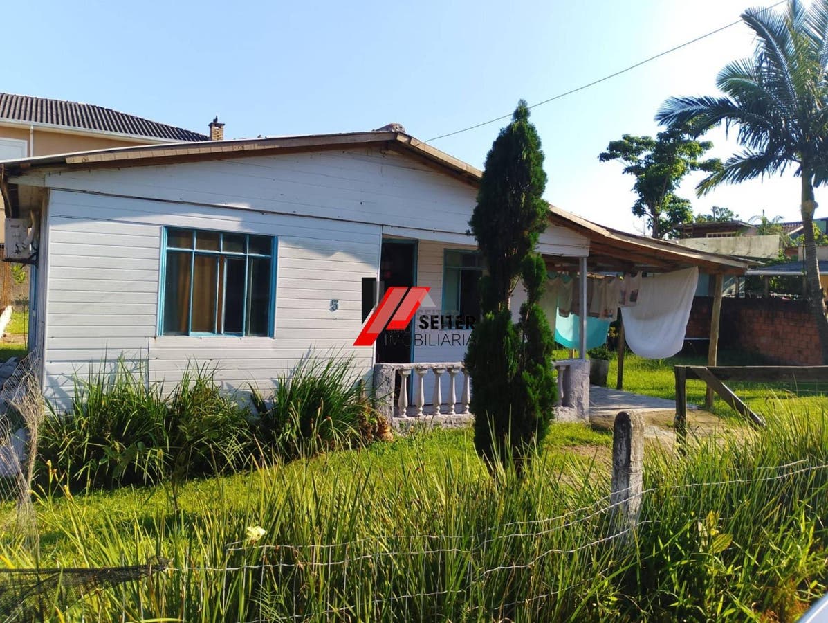Terreno à venda na praia Morro das Pedras em Florianópolis