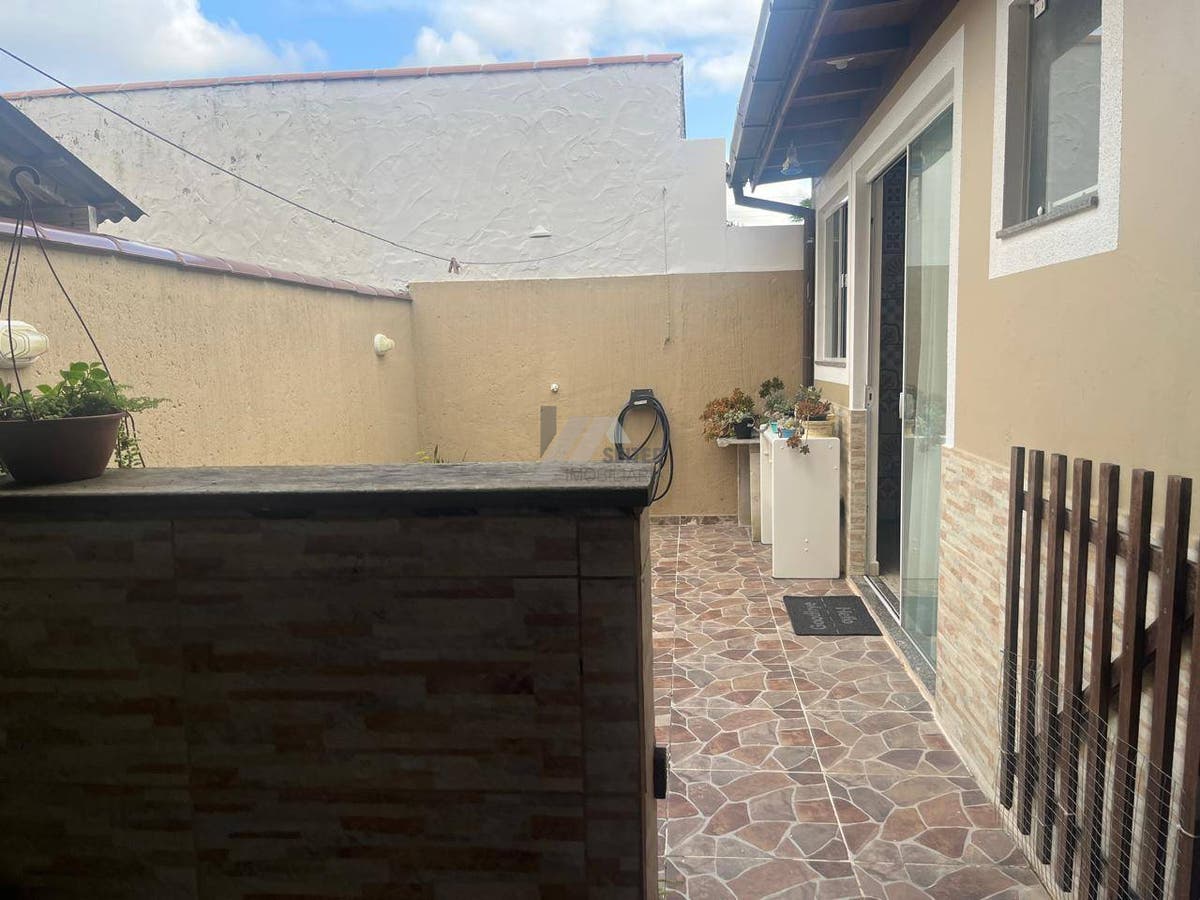 Casa 3 dormitórios para Venda no São João do Rio Vermelho Florianópolis