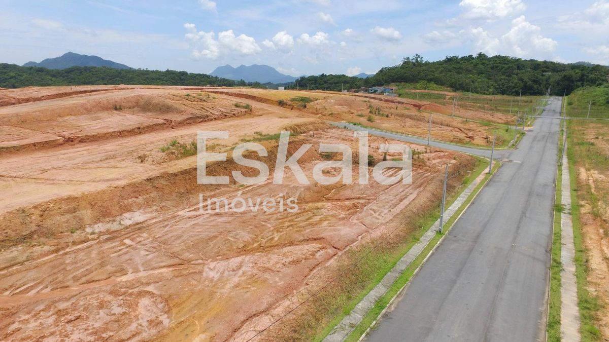 Terreno Com 325m² Localizado no bairro Três Rios do Norte, Jaragua do Sul