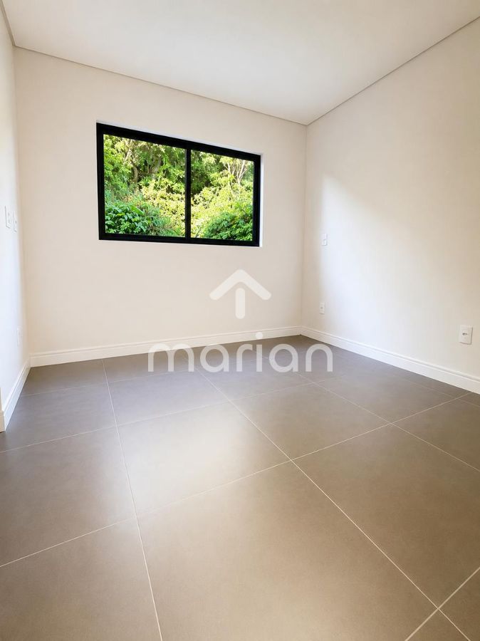 Sobrado com 2 quartos, Praia Grande - Penha