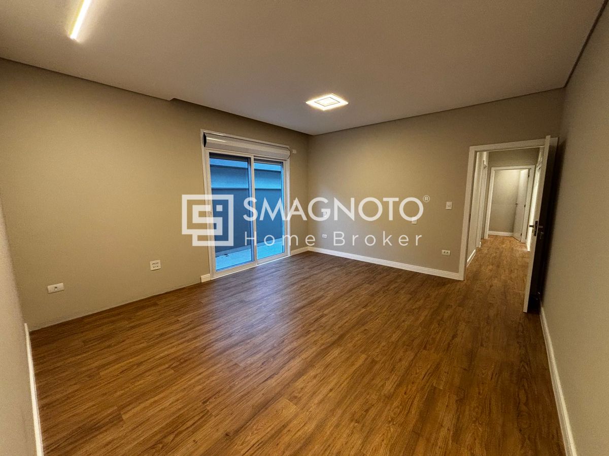 Casa Térrea de Alto Padrão à Venda no Damha I em Piracicaba com 3 Suítes e piscina .