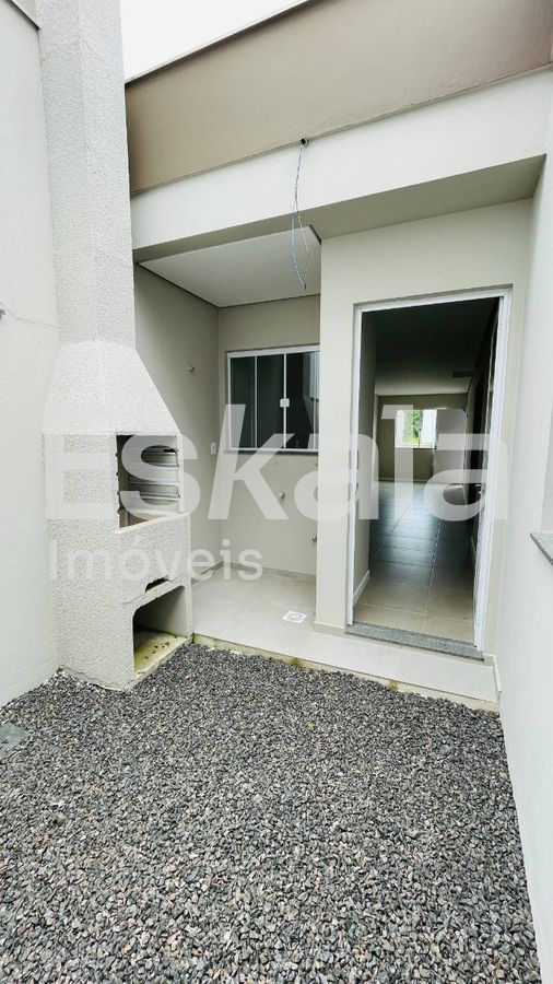 Casa geminada com 01 suíte + 02 dormitórios três rios do norte - jaraguá do sul
