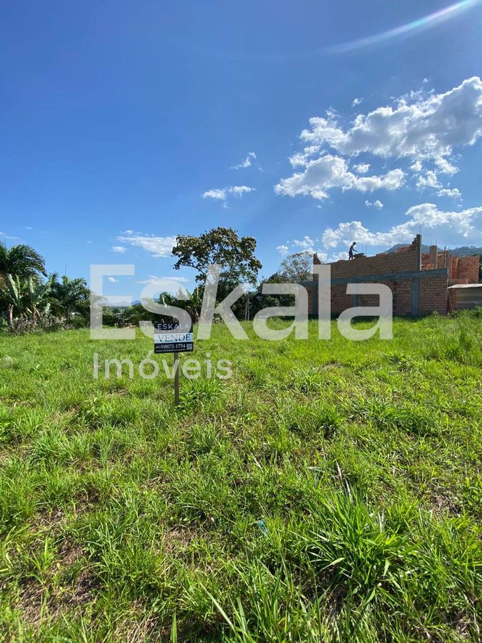 Terreno Amplo com 725m², Localizado no Bairro Barra do Rio Cerro, Jaragua do Sul