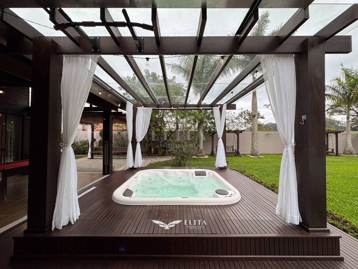 Chácara, 5 quartos, 345 m² - Foto 4