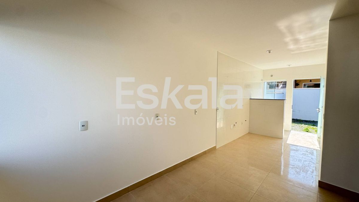 Casa, 2 quartos, 49 m² - Foto 3