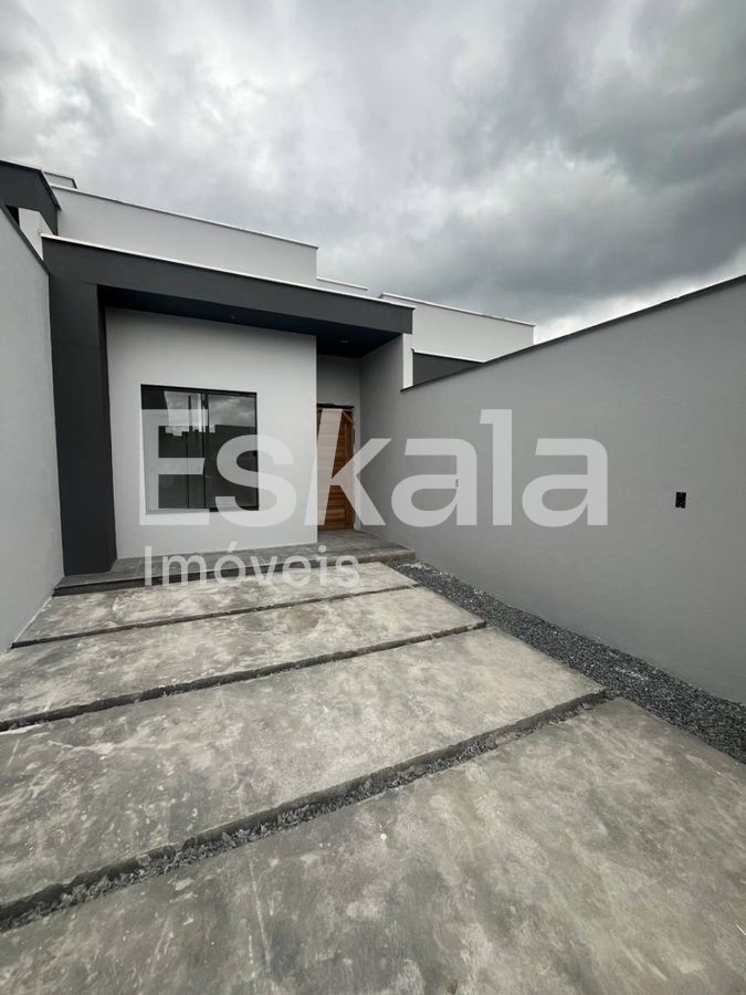 Casa geminada à venda com 01 suíte + 01 quarto Bairro Jaraguá 99