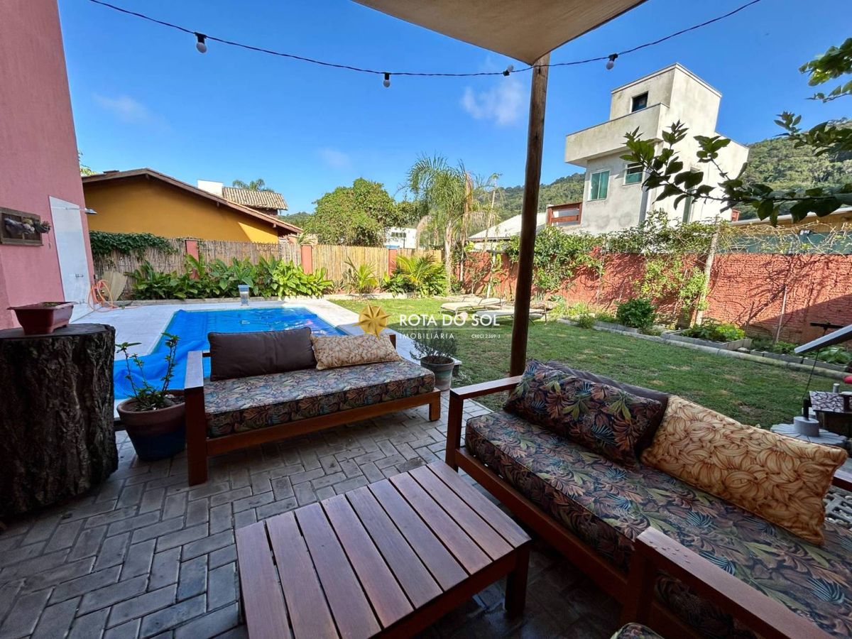 Casa à venda 4 quartos com piscina Praia Mariscal Bombinhas SC - 37