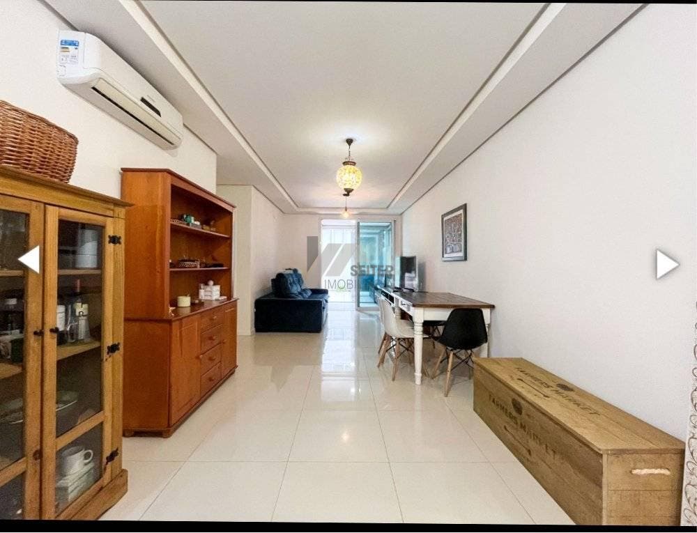 Apartamento com 2 quartos, Centro - Florianópolis