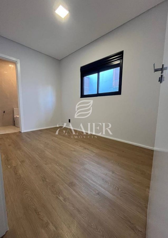 Sobrado com 3 quartos, Jardim Sofia - Joinville