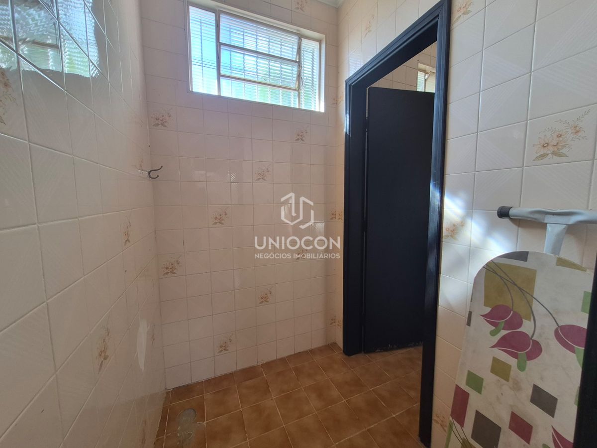 Casa, 3 quartos, 250 m² - Foto 9
