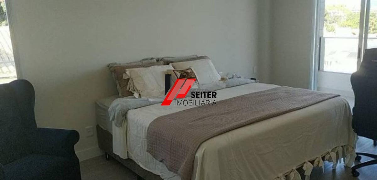 Casa a venda no bairro João Paulo com 4 dormitórios