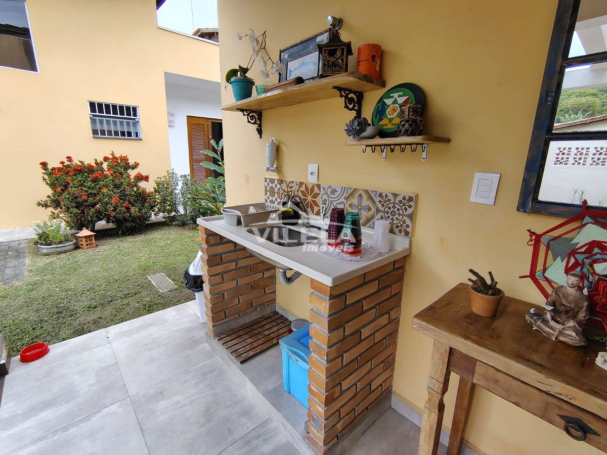Casa terrea-bairro martin de sá-caraguatatuba-sp