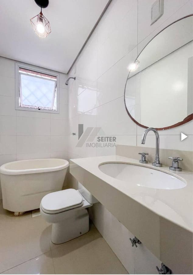 Apartamento com 2 quartos, Centro - Florianópolis
