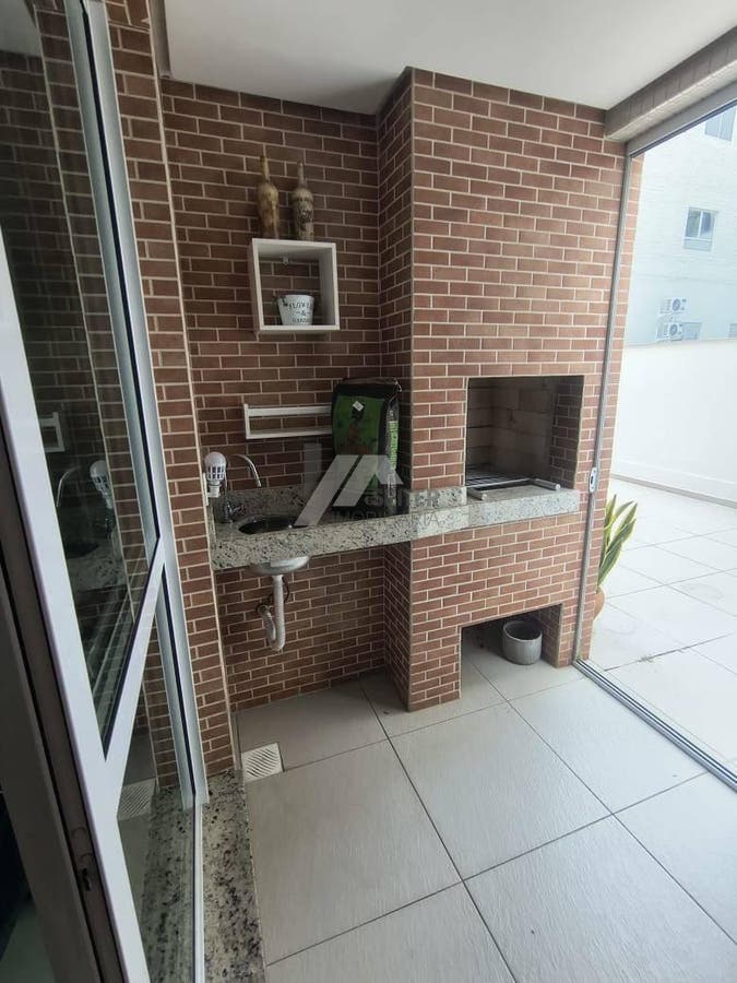 Apartamento com 2 quartos, Centro - Florianópolis