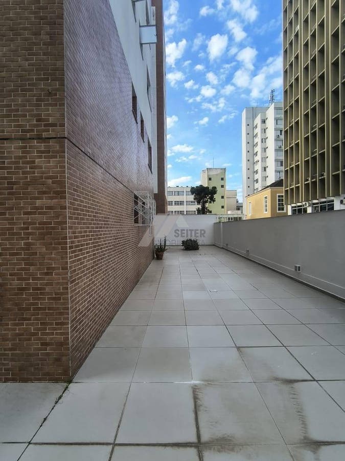 Apartamento com 2 quartos, Centro - Florianópolis