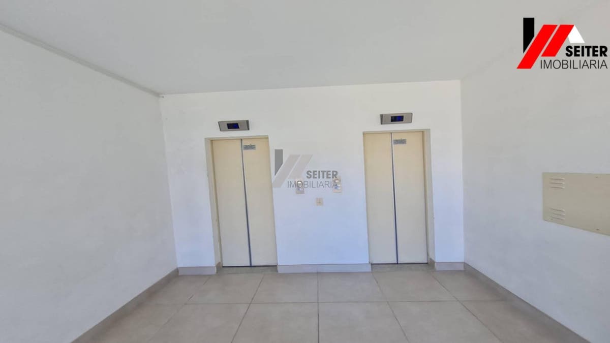 Sala comercial a venda centro de Florianopolis
