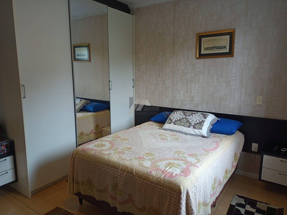 Casa no Jardim Germânia com 4 dormitórios