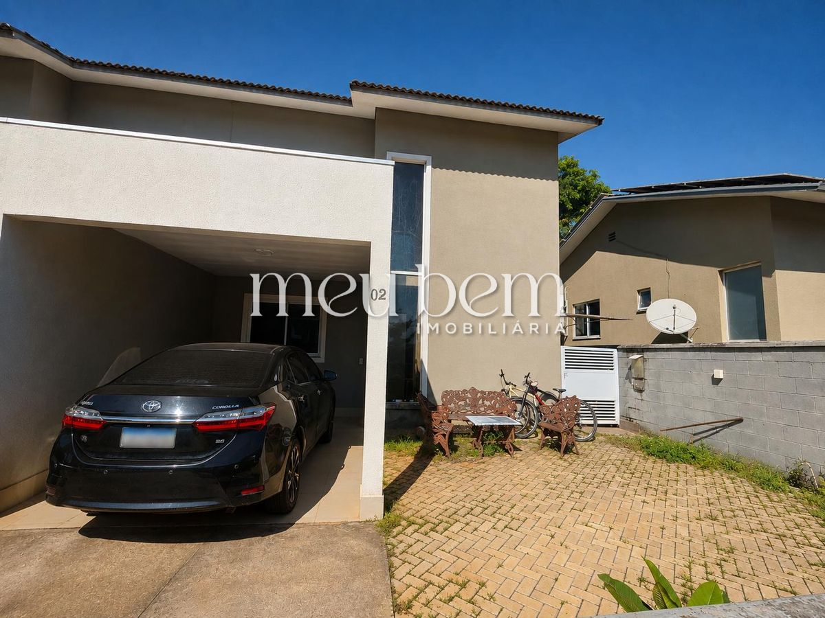Casa de Condomínio com 3 quartos sendo 1 suíte à venda no bairro Triângulo, por R$900.000,00 em Porto Velho - Rondônia - Casa de Condomínio em Triângulo, Porto Velho - à venda - Meu Bem Imóveis