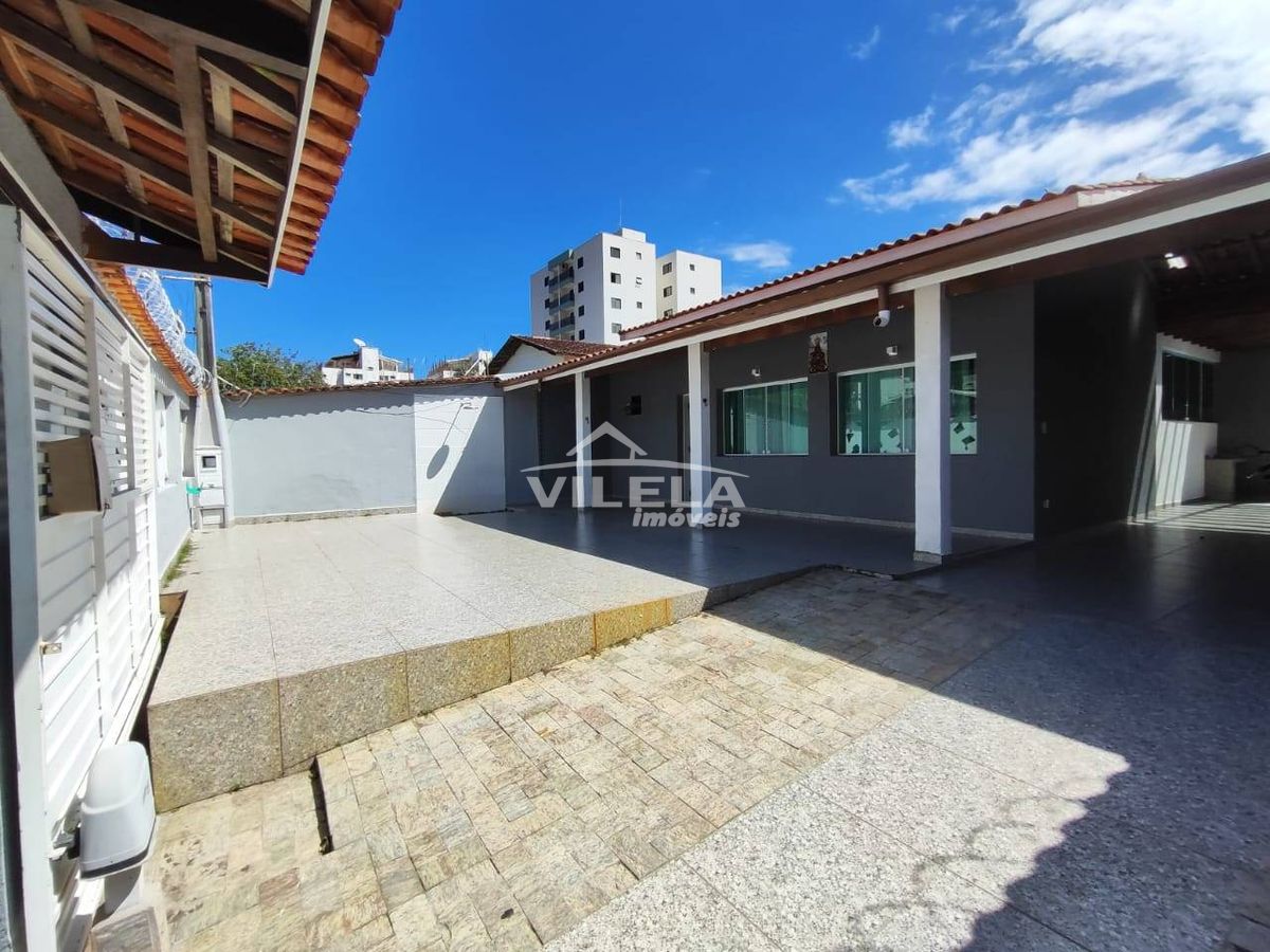 Casa com piscina na martin de sá-caraguatatuba-sp