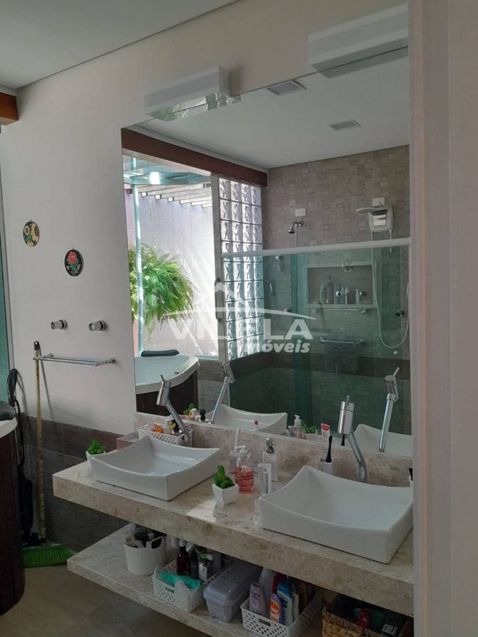 Casa á venda bairro porto novo-caraguatatuba-sp!!