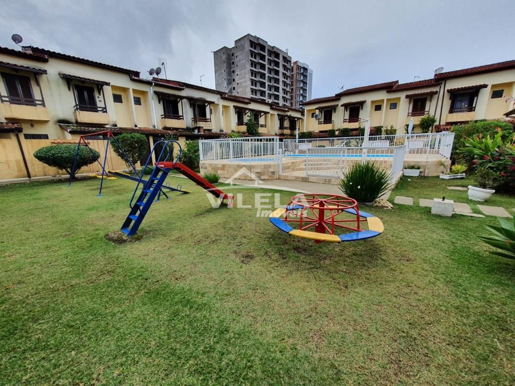 Sobrado em Condomínio com 2 Dormitórios-Ótima Localização no Indaiá -Caraguatatuba-Sp!!!