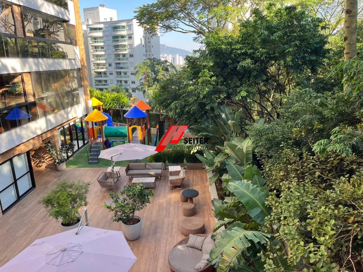 Apartamento à venda no Itacorubi Florianópolis