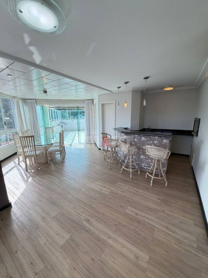 Cobertura a Venda no Residencial Royal Barg