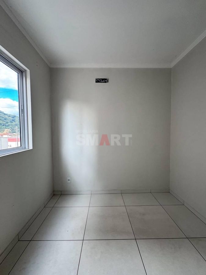 Apartamento à Venda com 2 Quartos no Chico de Paulo