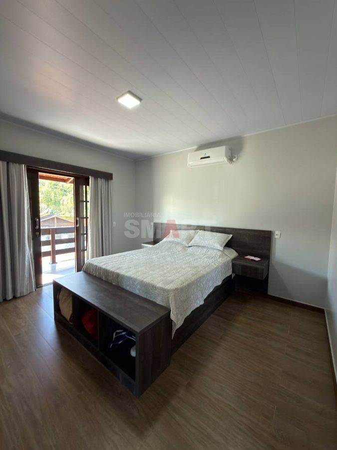 Casa com Piscina 1 Suite Master + 2 Quartos Semimobiliada