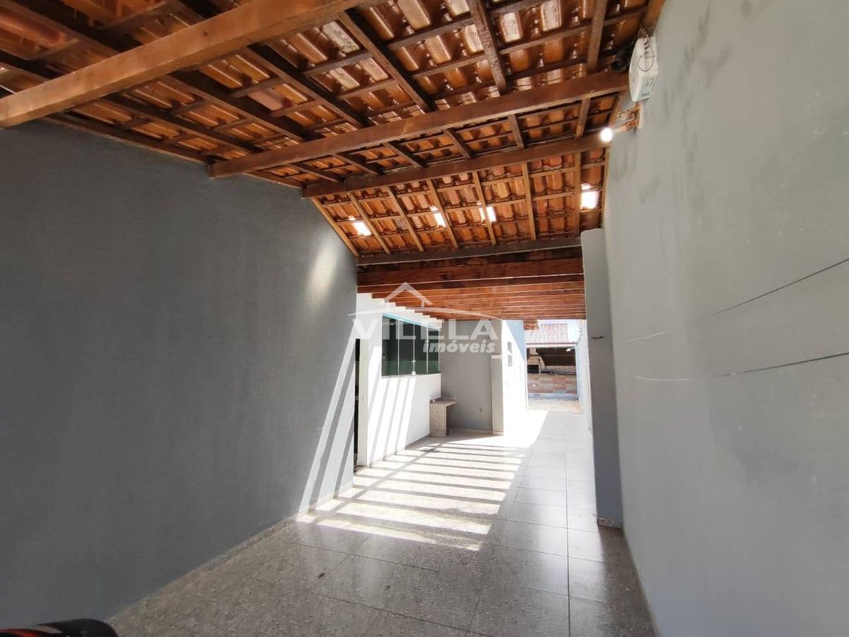 Casa com piscina na martin de sá-caraguatatuba-sp