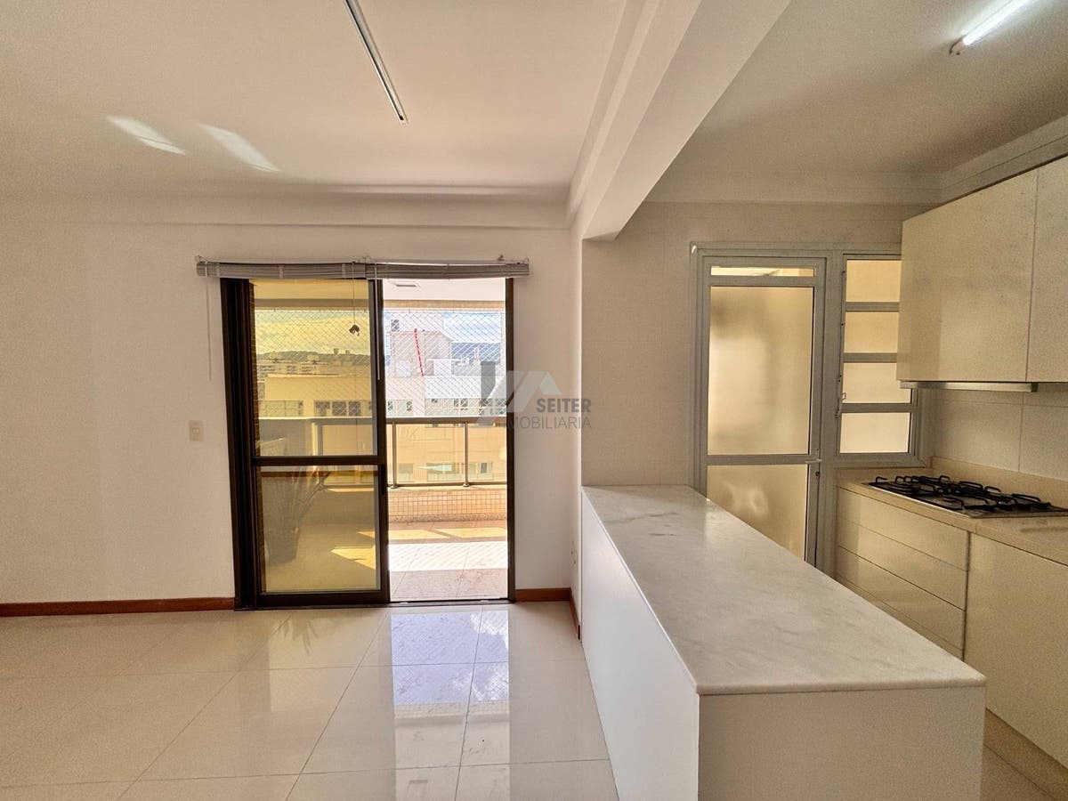 Apartamento com 2 suites à venda no bairro Trindade