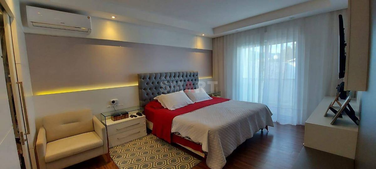 Casa com 4 Suítes no Bairro Nova Brasília