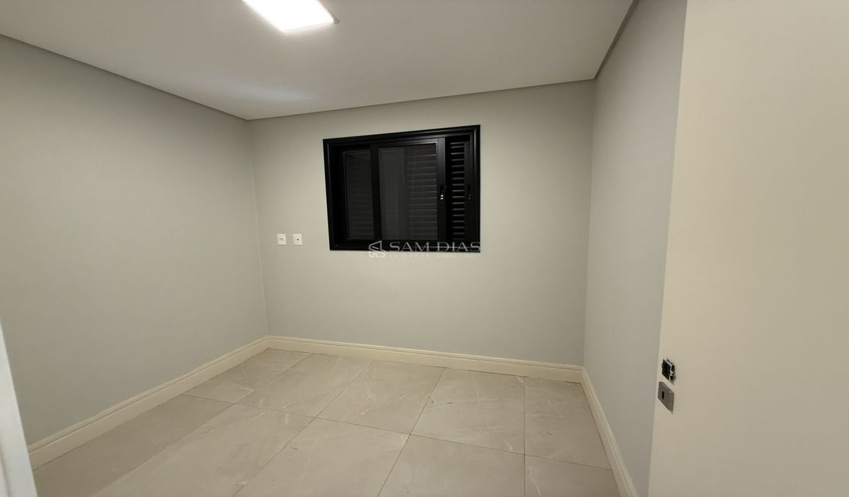 Casa, 3 quartos, 600 m² - Foto 11