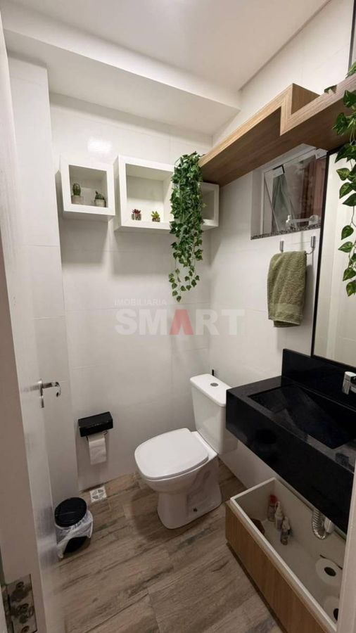 Geminado com 3 quartos mobiliado
