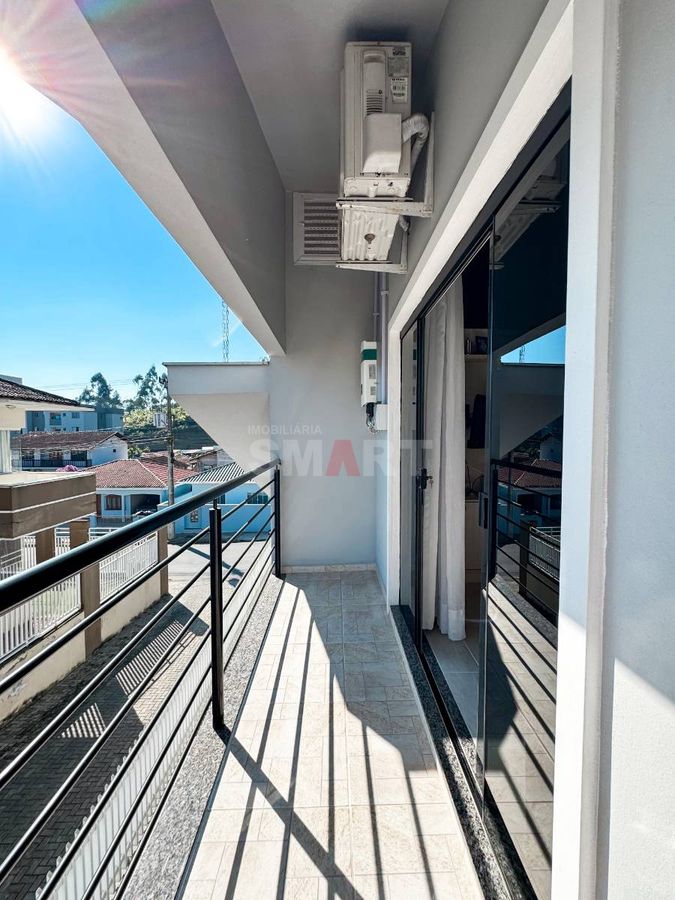 Casa na Ilha da Figueira com Suíte + 02 Dormitórios, Piscina e Área de Festa