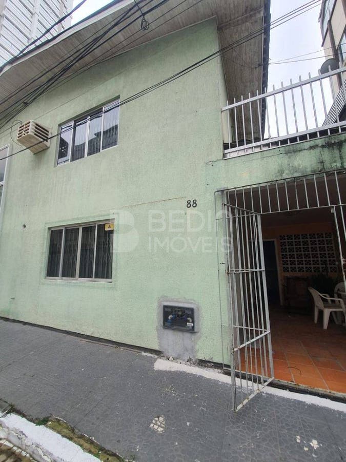 Casa de 3 quartos, 90m² no bairro Centro, em Balneário Camboriú | Eu Corretor