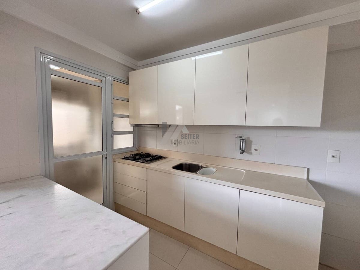 Apartamento com 2 suites à venda no bairro Trindade