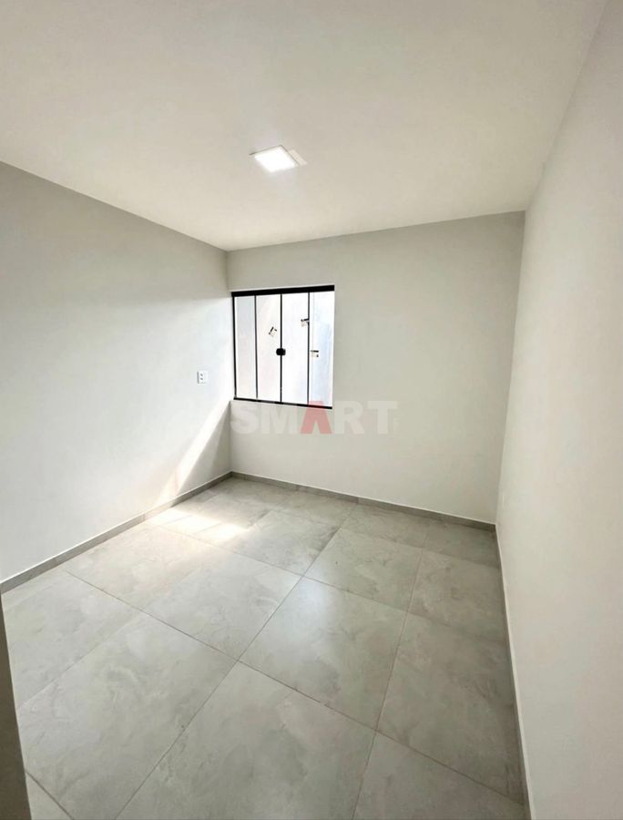 Casa Geminada Térrea - 2 Quartos - com Churrasqueira Bairro: Dona Francisca