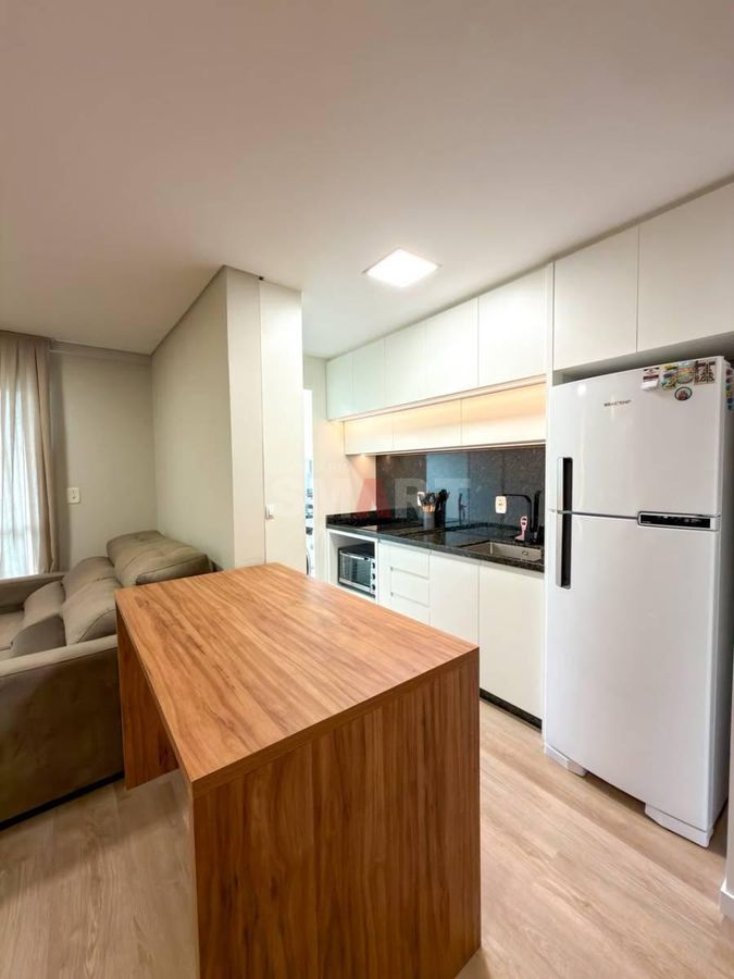 Apartamento mobiliado com 2 quartos na Vila Nova com elevador