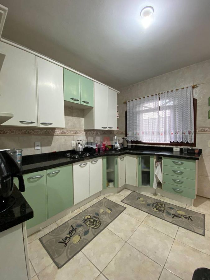 Casa com 4 Quartos à Venda em Três Rios do Sul