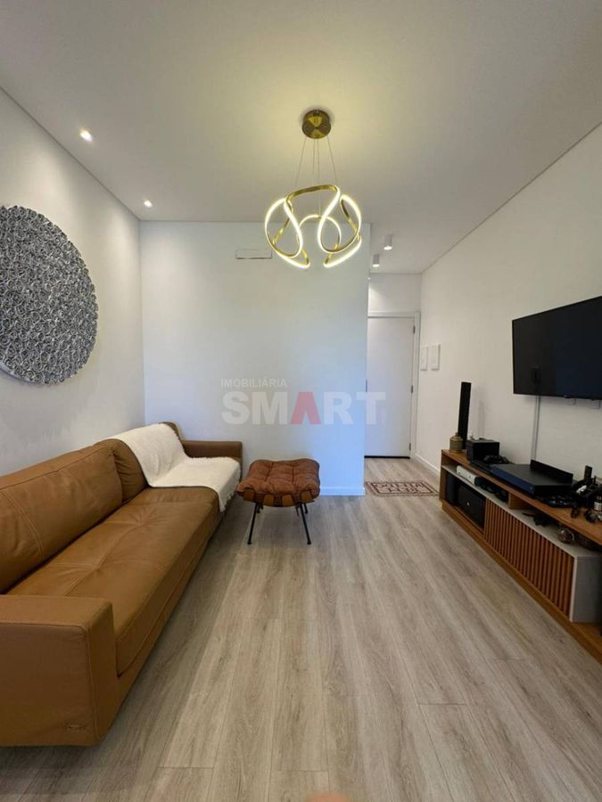 Apartamento Semimobiliado com 2 Suítes e 1 Quarto no Bairro Jaraguá Esquerdo