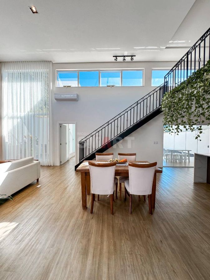 Ampla casa Mobiliada com 1 Suíte com Closet + 2 Quartos no São Luís
