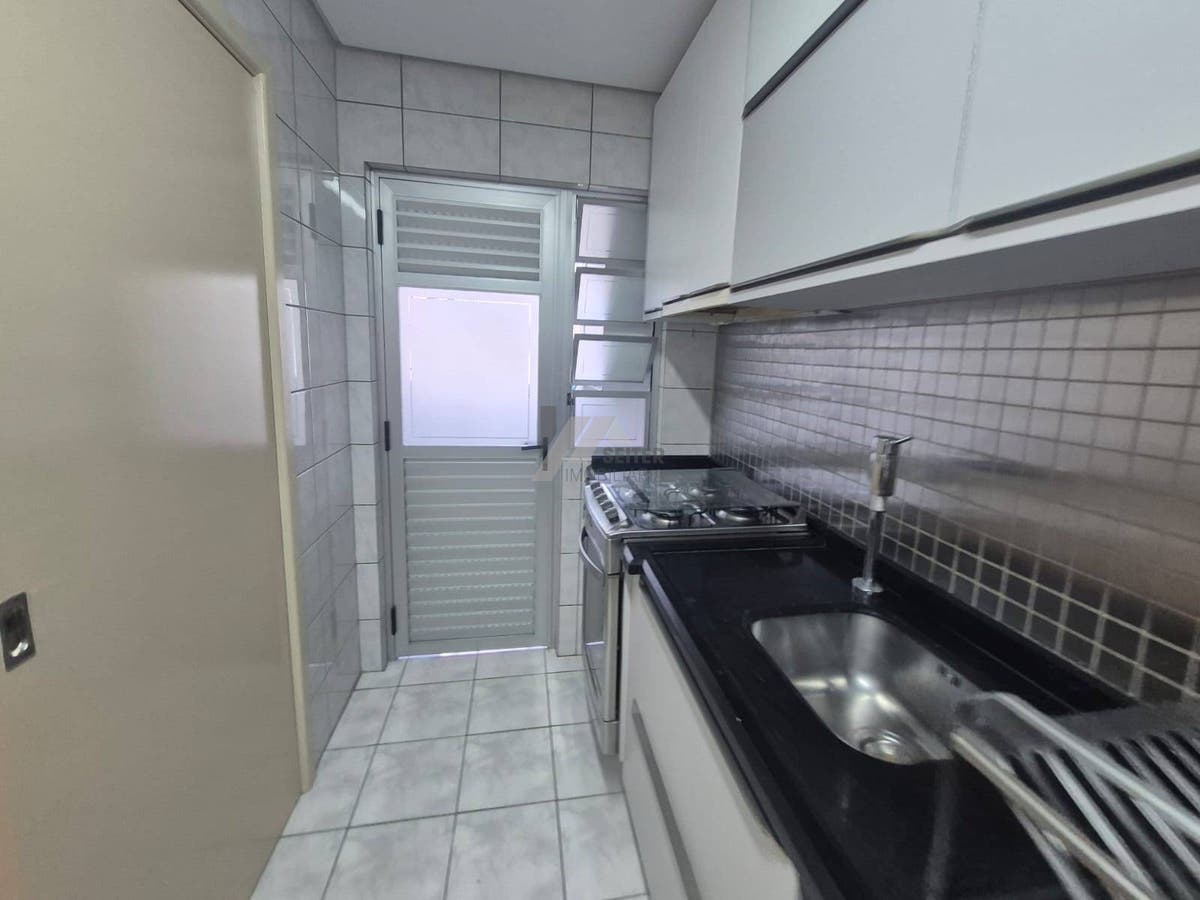 Apartamento com 2 Dormitórios Semimobiliado para Locação no Itacurubi