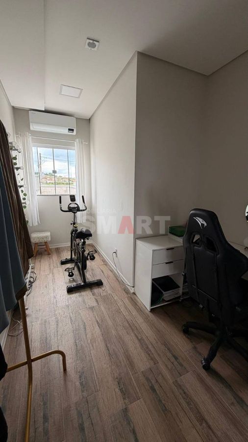 Geminado com 3 quartos mobiliado