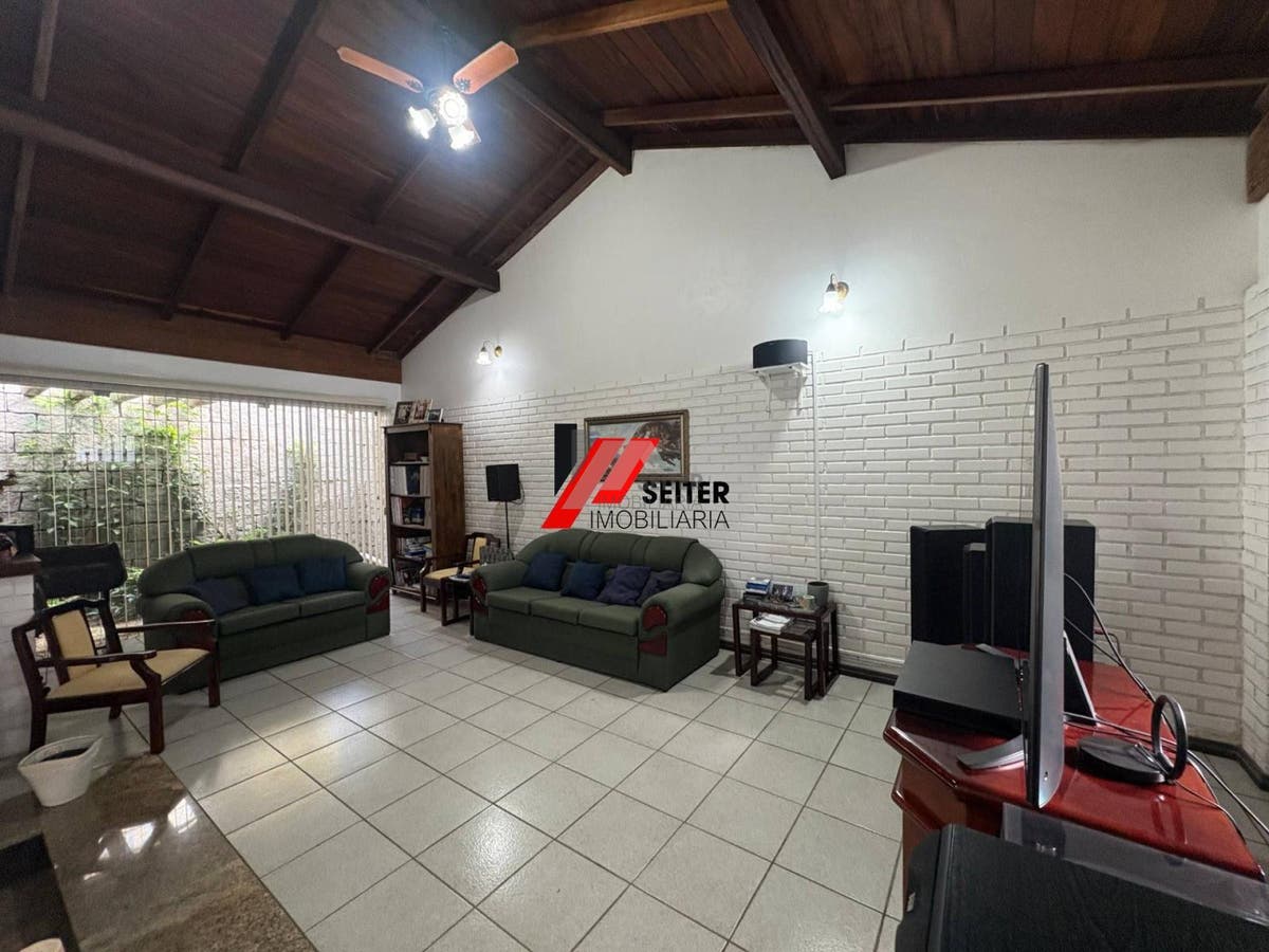 Casa a venda na carvoeira, Florianópolis.