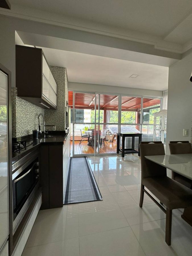 Apartamento com 1 Suíte e 1 Quarto no Bairro Jaraguá Esquerdo