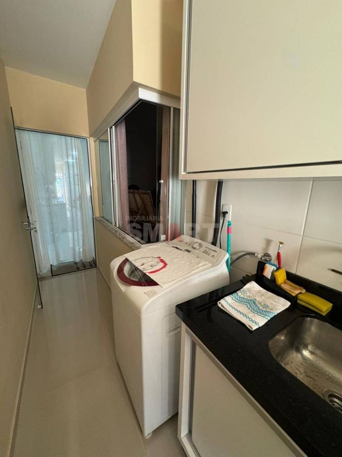Geminado à Venda na Barra do Rio Cerro com 1 Suíte + 2 Quartos