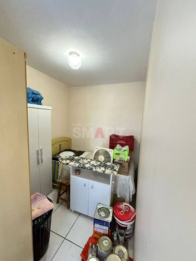 Apartamento Semimobiliado com 03 Quartos no Centro